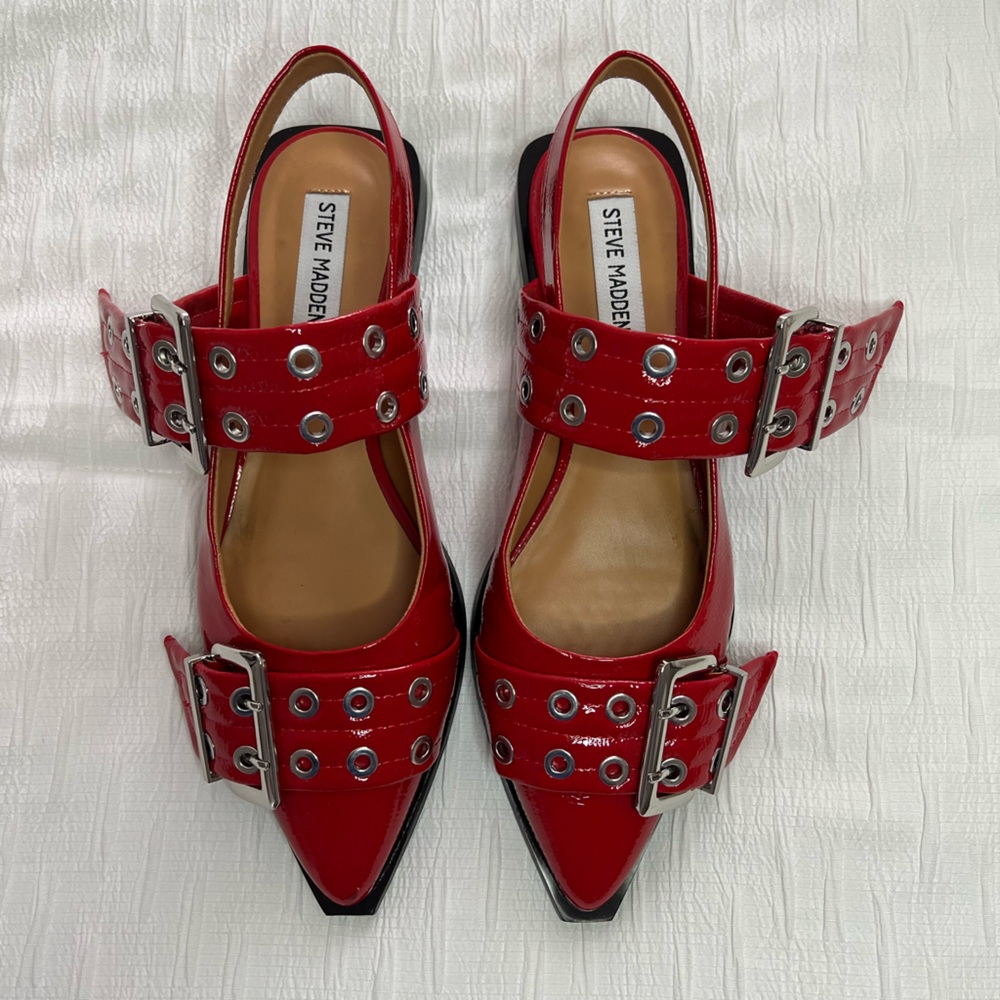 GRAYA RED PATENT